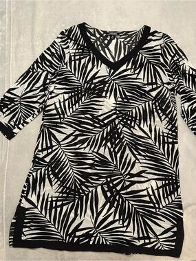Lands' End Black and White Palm-Print Swim Cover-up
